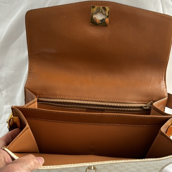 CELINE CROSSBODY LEATHER TWO TONE COGNAC & CREAM COLOR. - Picture 2 of 16